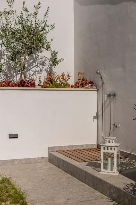 טרוגיר Holiday Home Lolina,Sea On A Palm! Heated Pool מראה חיצוני תמונה