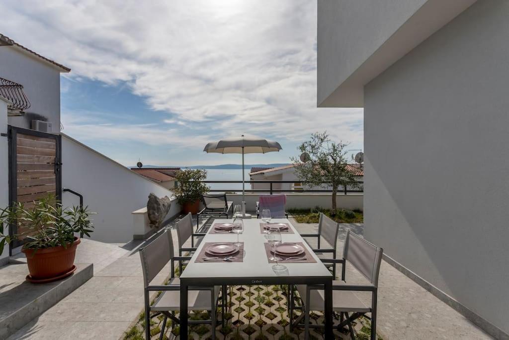 טרוגיר Holiday Home Lolina,Sea On A Palm! Heated Pool מראה חיצוני תמונה